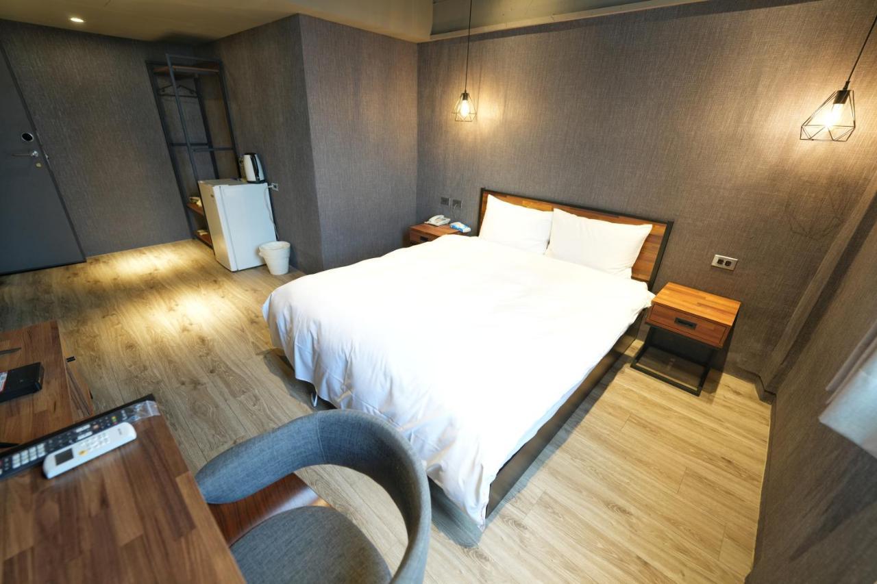 Puremeworld Hotel Tajpej Buitenkant foto